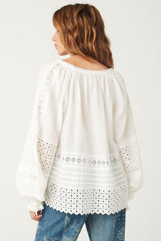 love-in-the-afternoon-lace-blouse
